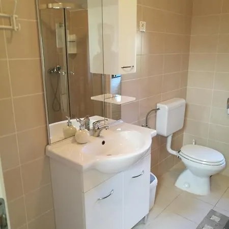 Apartman Lanterna شقة *